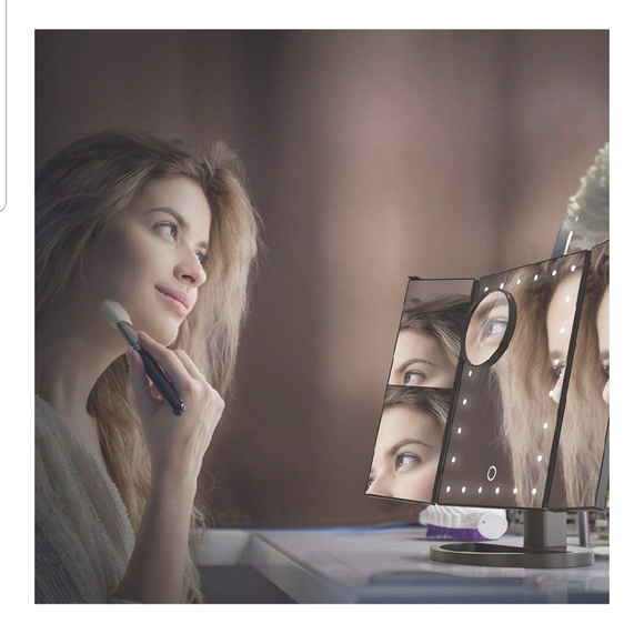 Lighted Makeup Mirror w/ LED Lighting - Picture 6 of 6